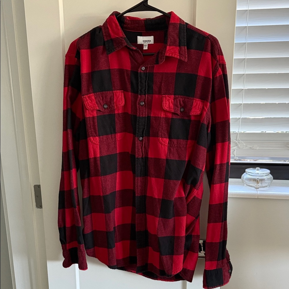 Men's buffalo check plaid cotton button down